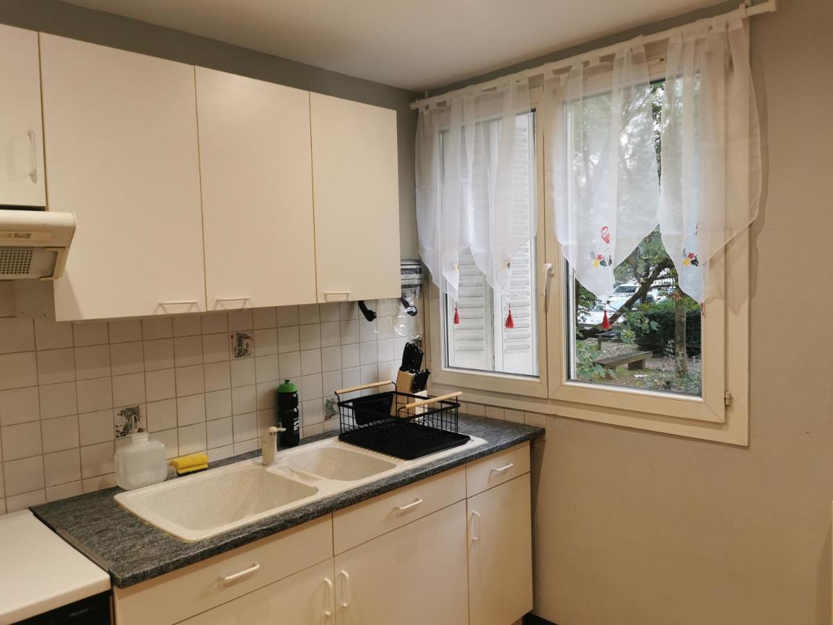 Appartement Meubles A Villeurbanne Lyon Exterior photo